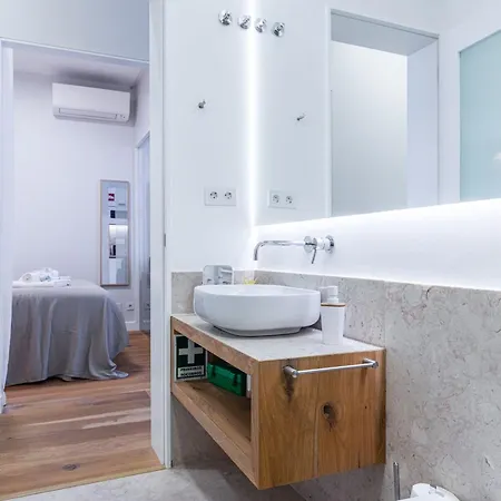Apartment Upscale & Trendy Flat In The Center By Lovelystay Lissabon