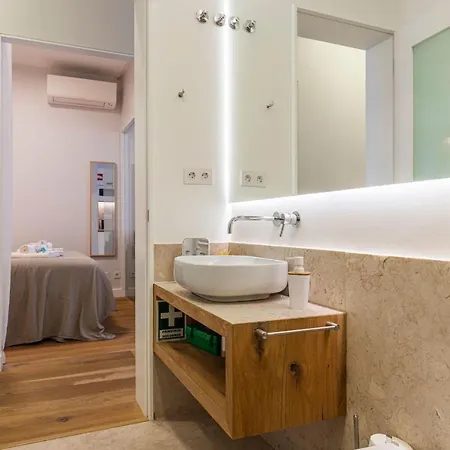 Upscale & Trendy Flat In The Center * Lisbon