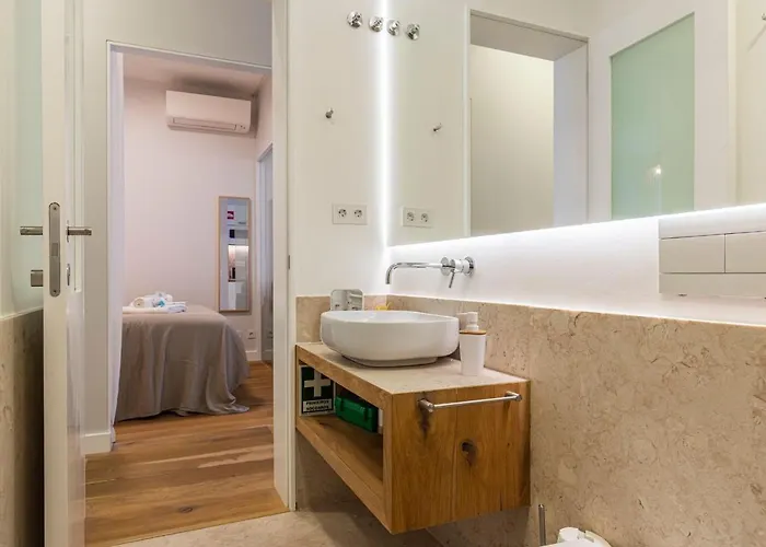 Upscale & Trendy Flat In The Center * Lisbon